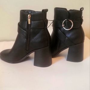 Nine West dress booties size 5.5M